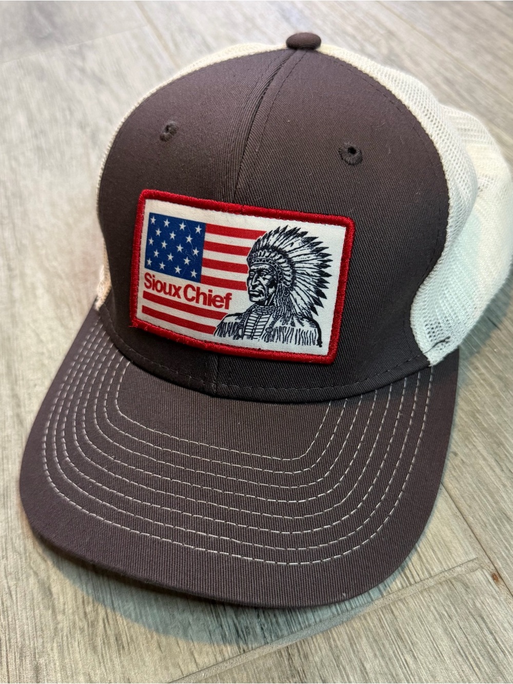 Sioux Chief Snapback Trucker Hat Cap Mesh Snap Back One Size Adjustable Gray